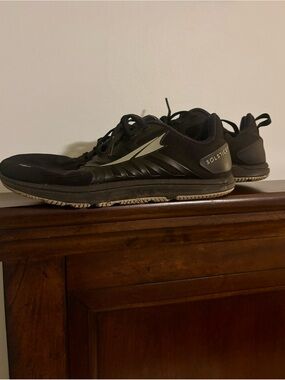 Altra Solstice XT Women’s Black Sneakers